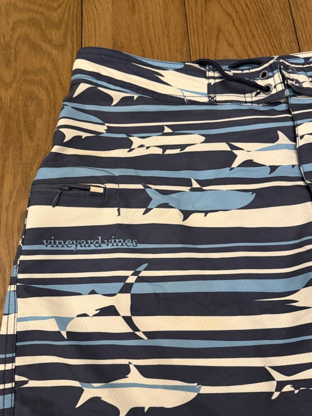 Vineyard Vines Blue Shark Stripe Board Shorts Mens 34